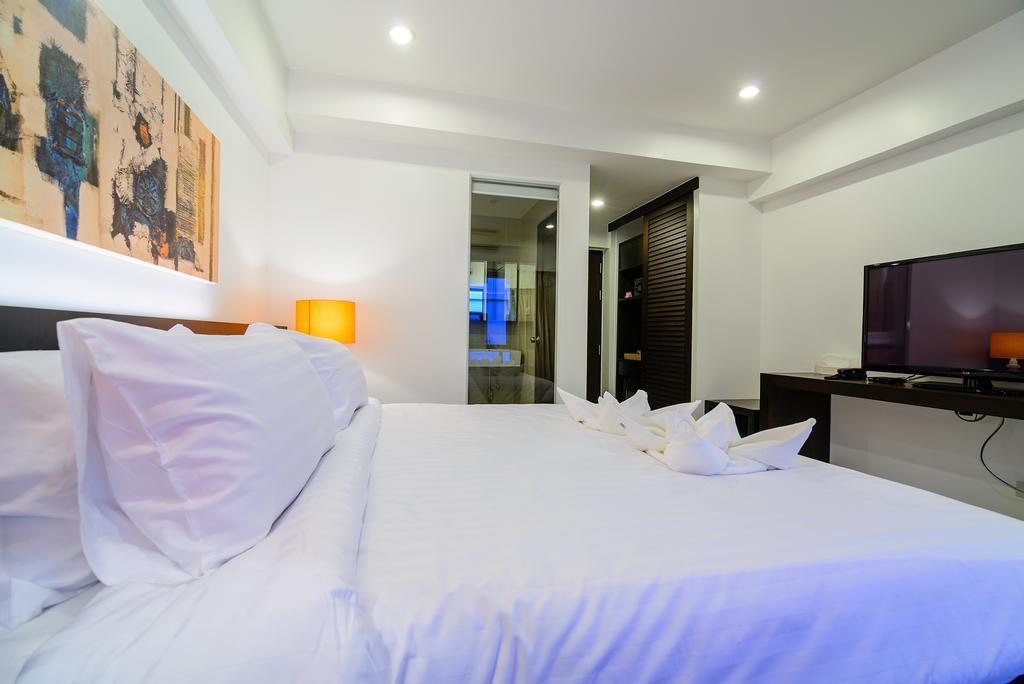 Uma Residence Bangkok Esterno foto